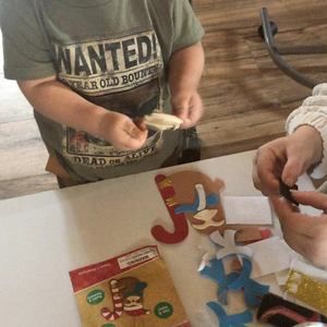 Meet your Posher, Debra